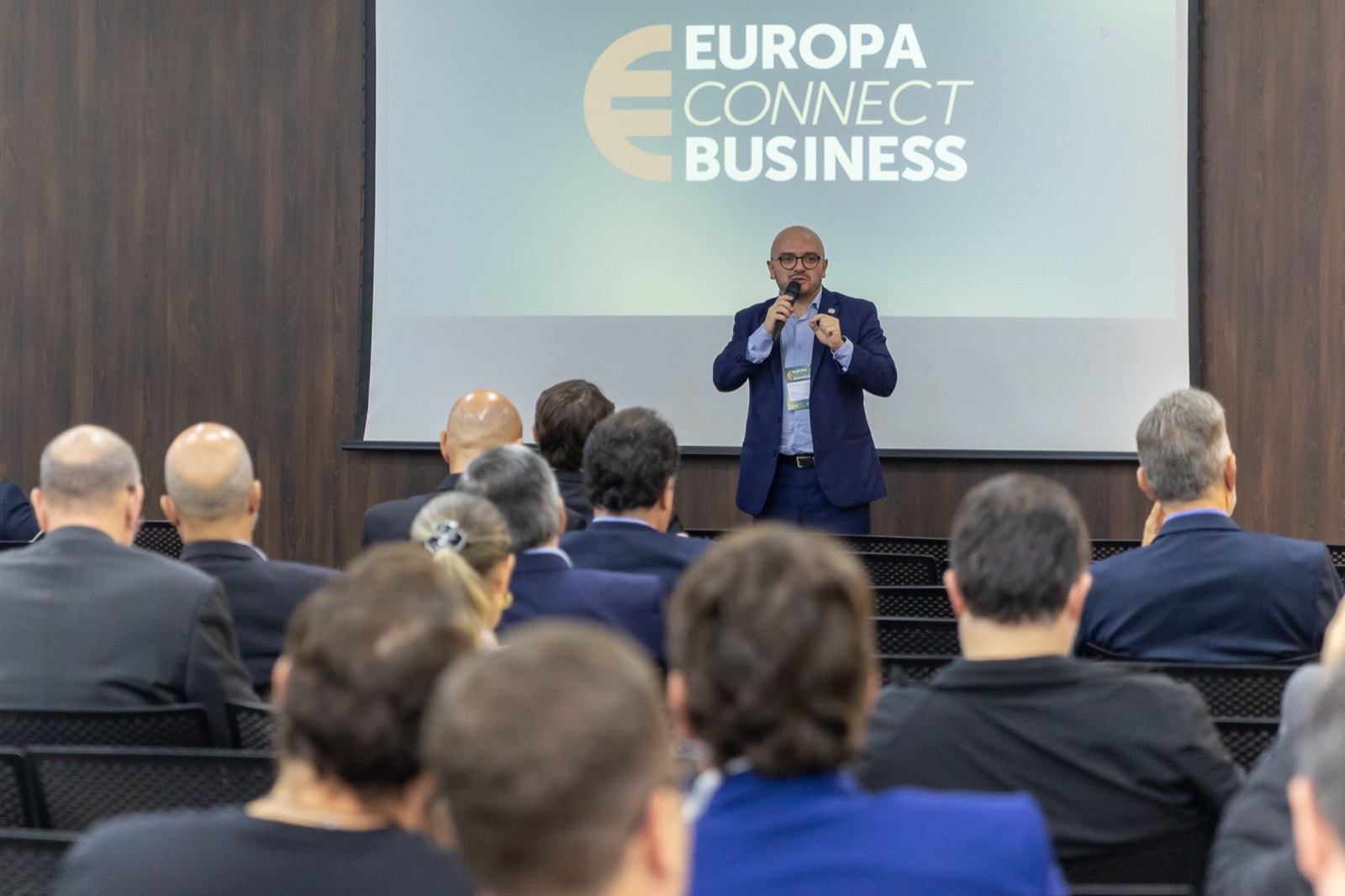 Debate sobre a entrada de empresas no mercado europeu