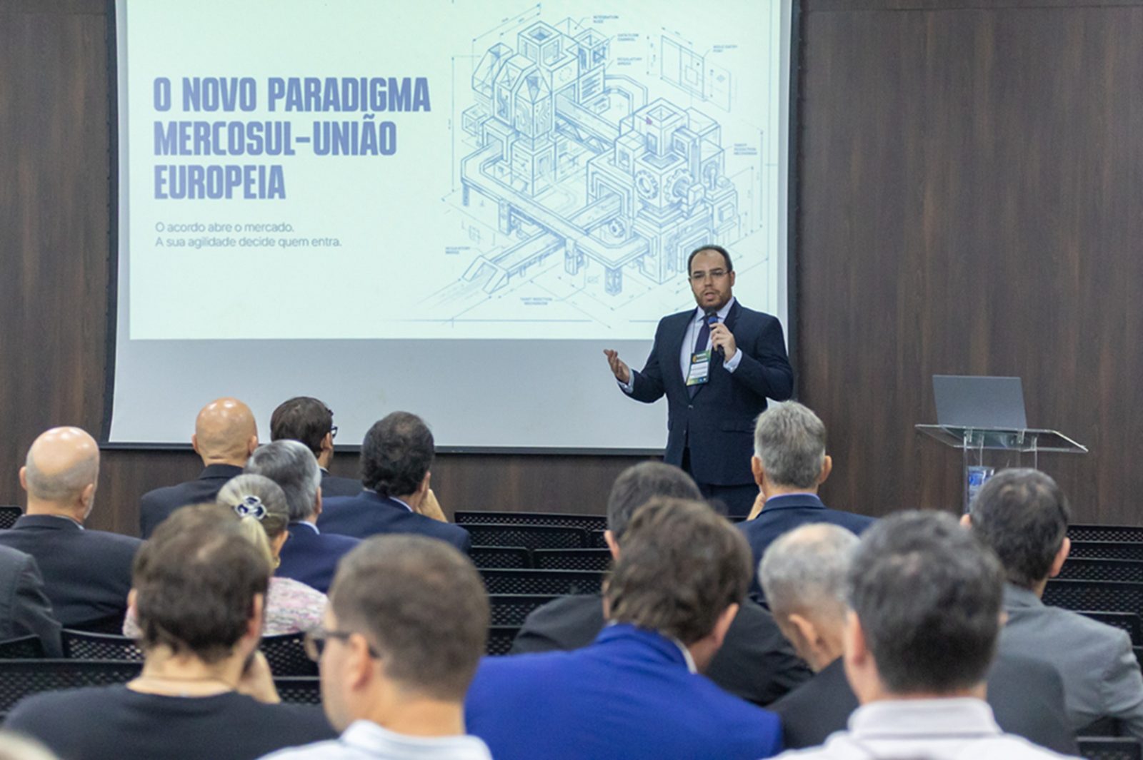 ARTIGO: Antes de conquistar a Europa, empresas brasileiras precisam estar preparadas para os riscos da internacionalização